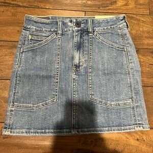 American Eagle High Rise Stretchy Denim Mini Skirt Size 2 NWT